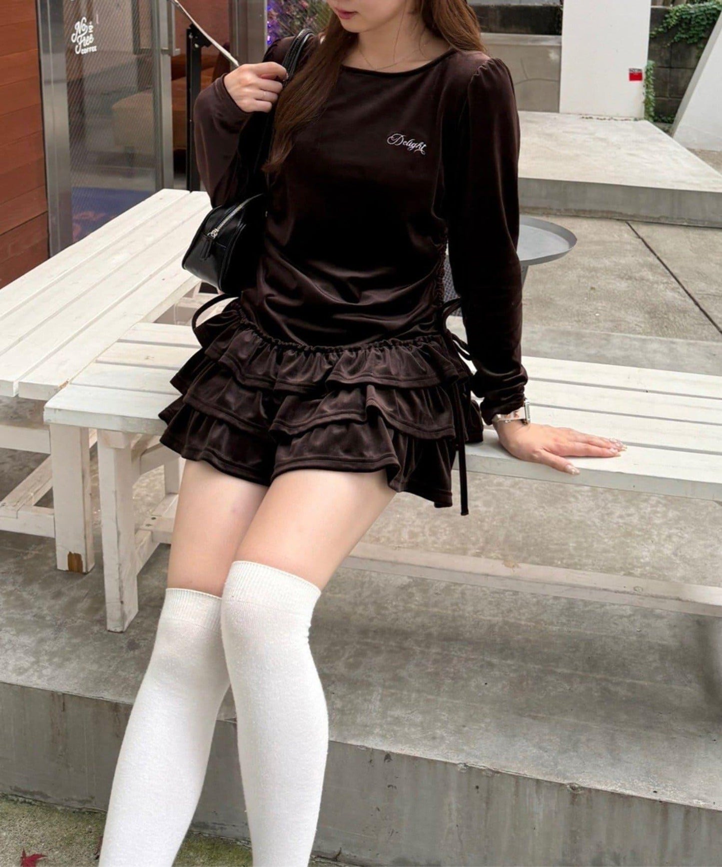 【めい@may_81oセレクト】天鵝絨下襬荷葉邊迷你連衣裙