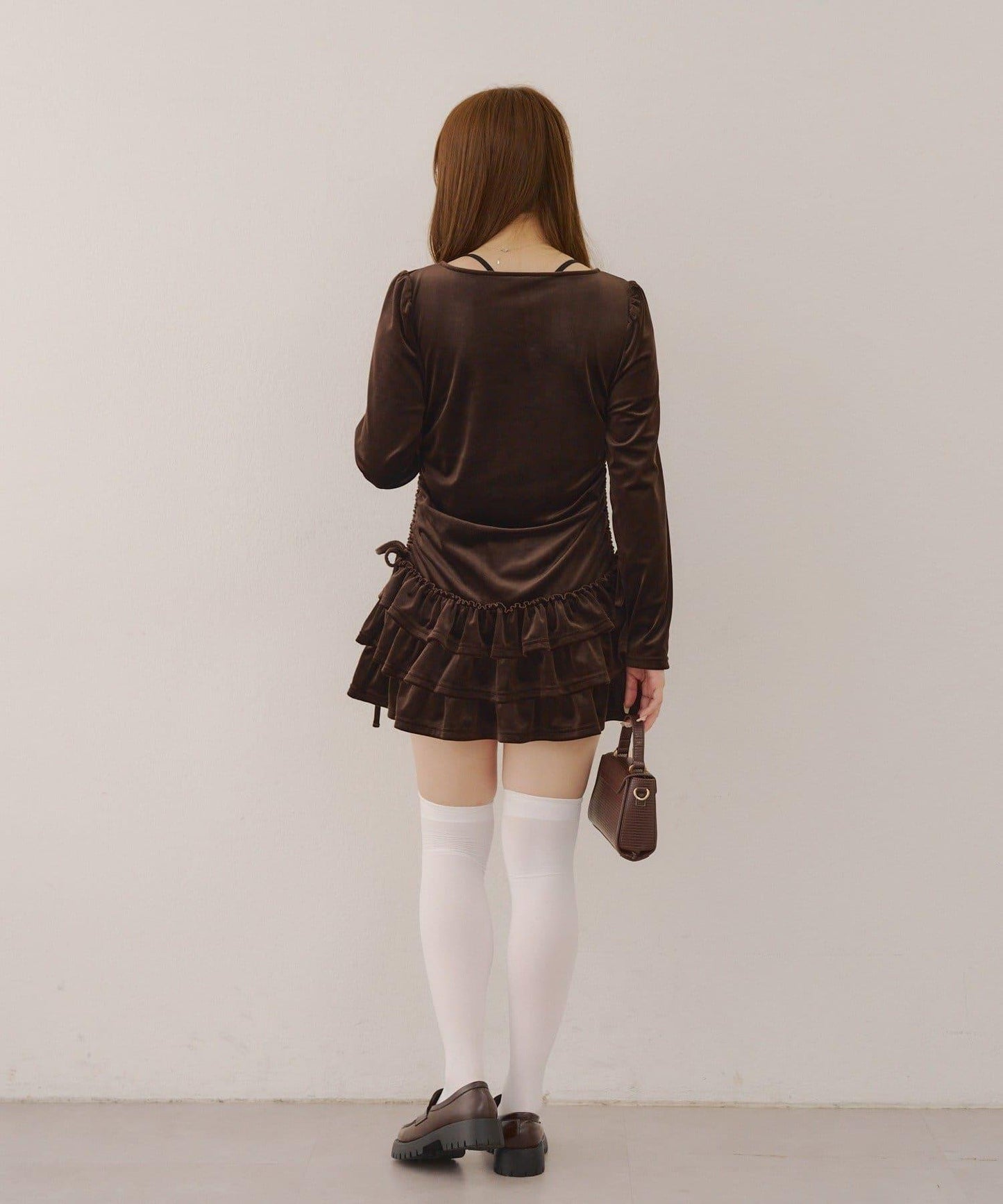 【めい@may_81oセレクト】天鵝絨下襬荷葉邊迷你連衣裙