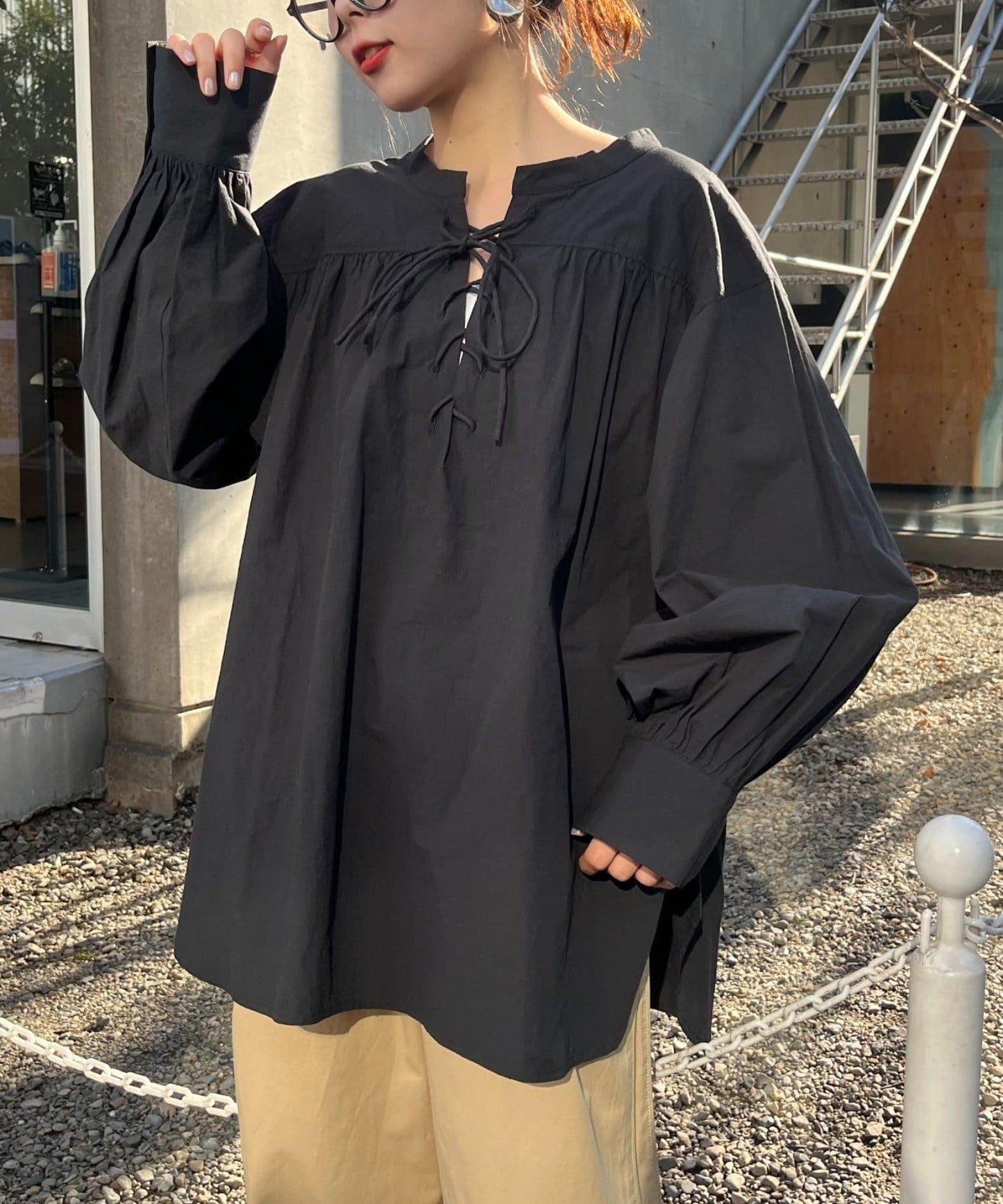 W繫帶收腰長款褶皺襯衫