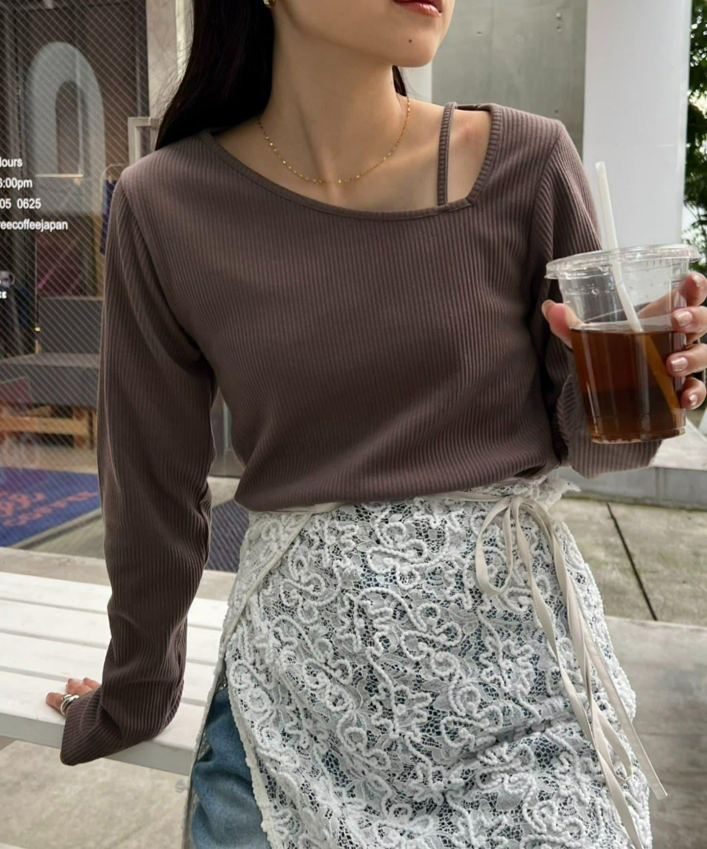 W不對稱領口羅紋長袖T恤