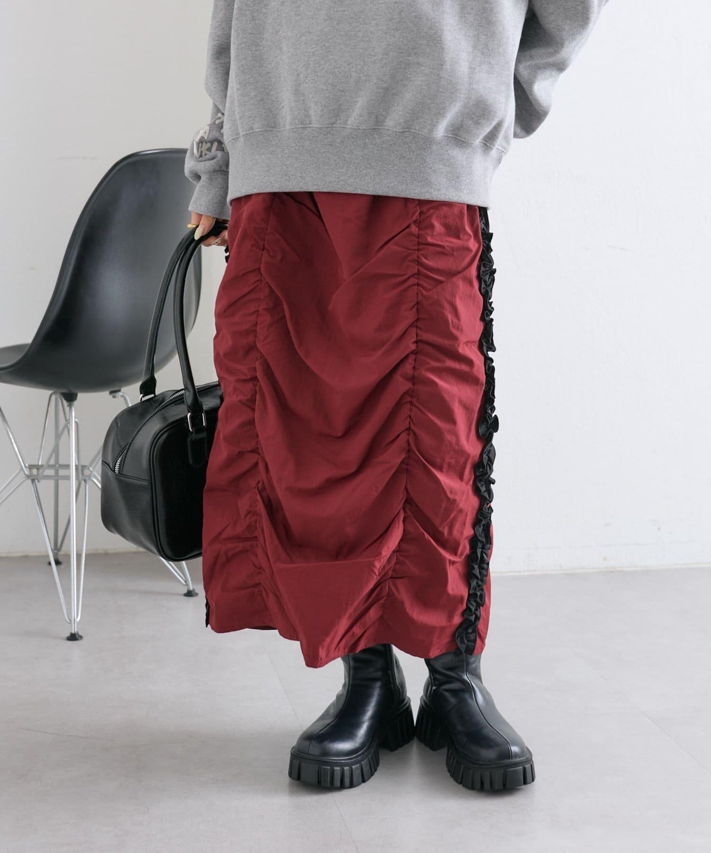 【w closet】側邊條紋荷葉邊半身裙