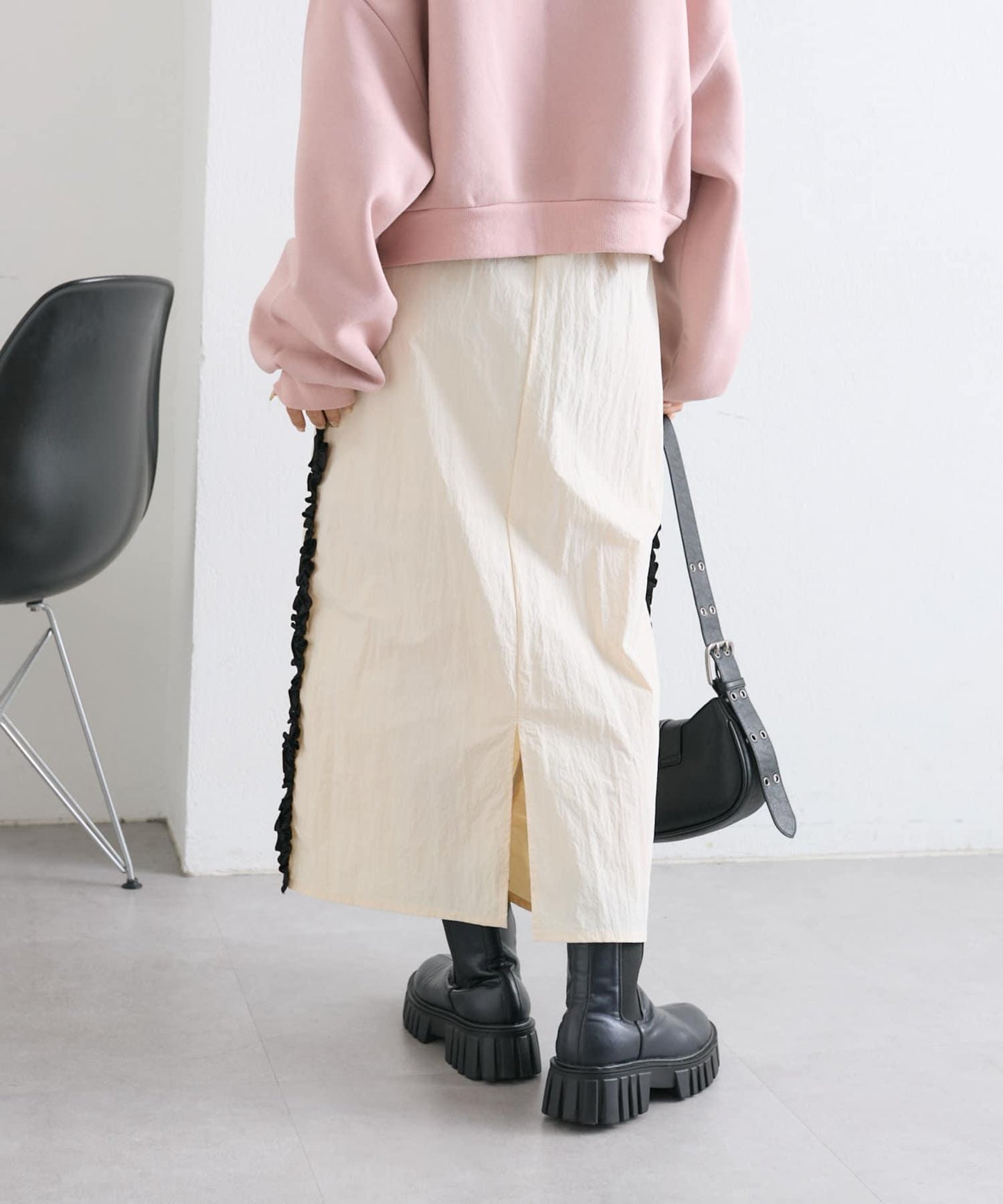 【w closet】側邊條紋荷葉邊半身裙