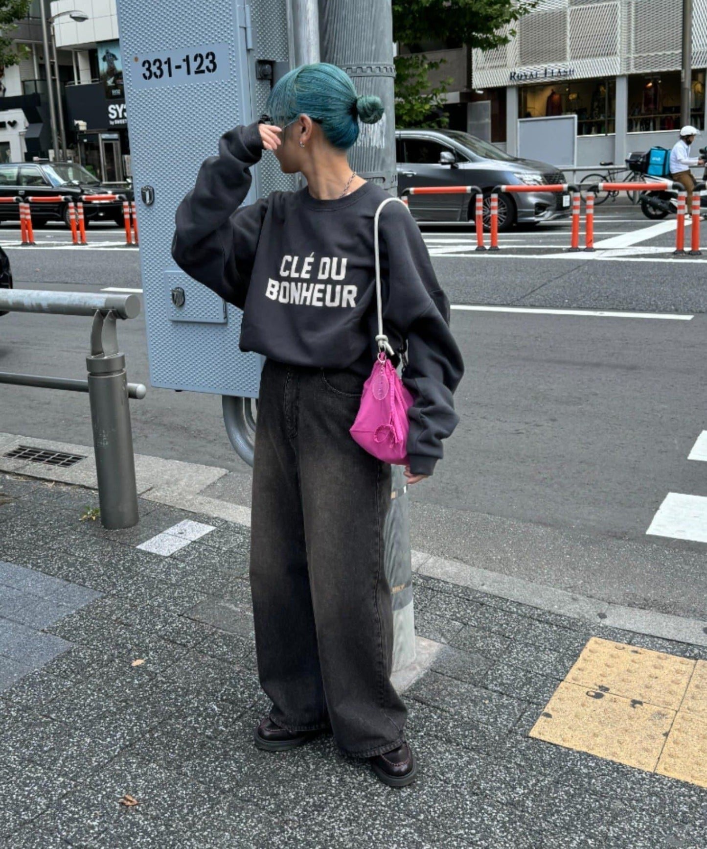 CLE'DU寬鬆版型字母印花衛衣