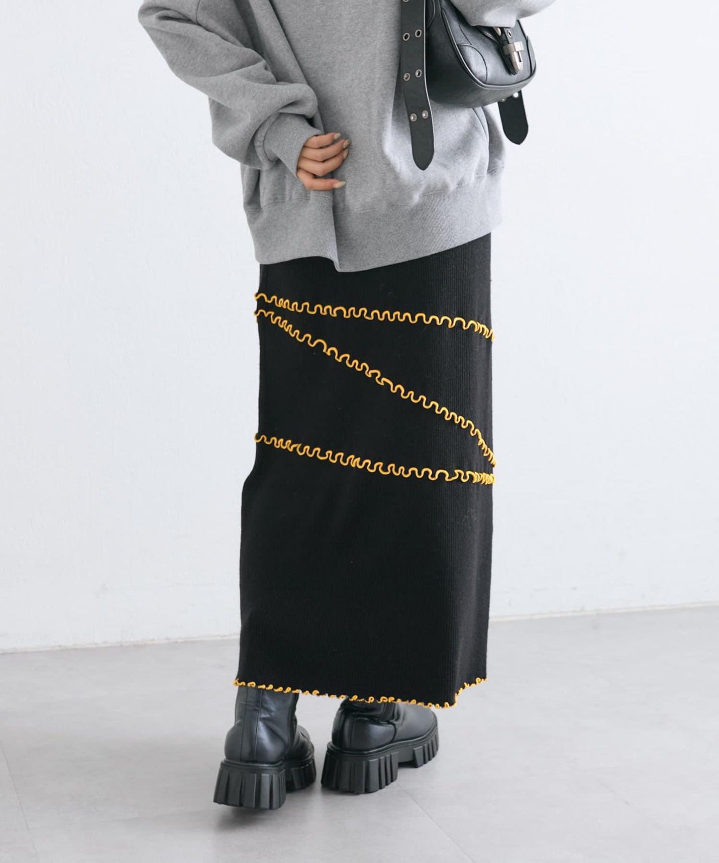【w closet】拼色荷葉邊針織半身裙