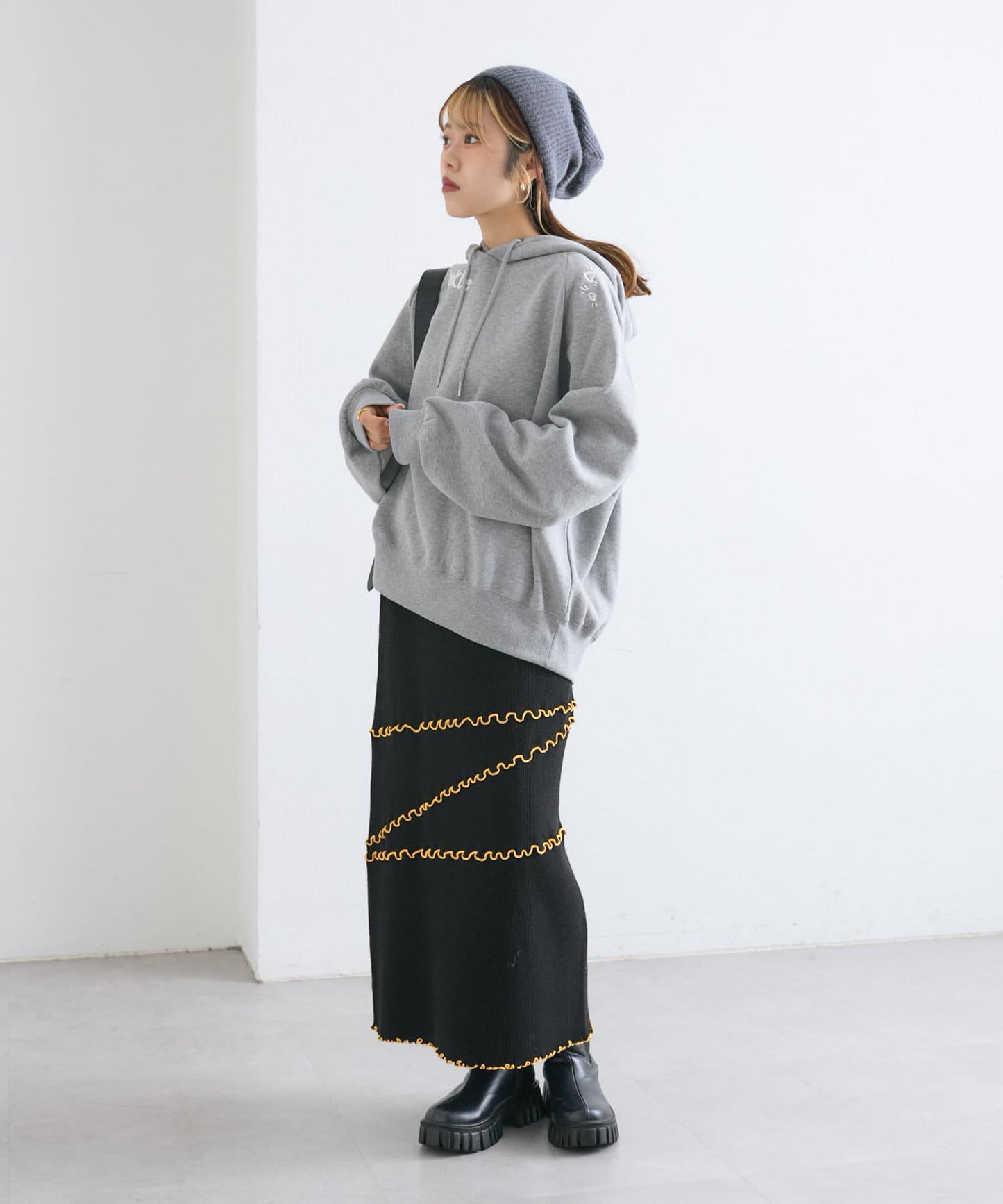 【w closet】拼色荷葉邊針織半身裙