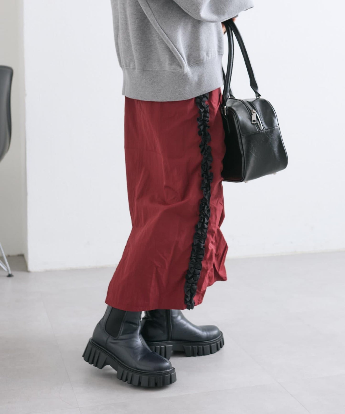 【w closet】側邊條紋荷葉邊半身裙