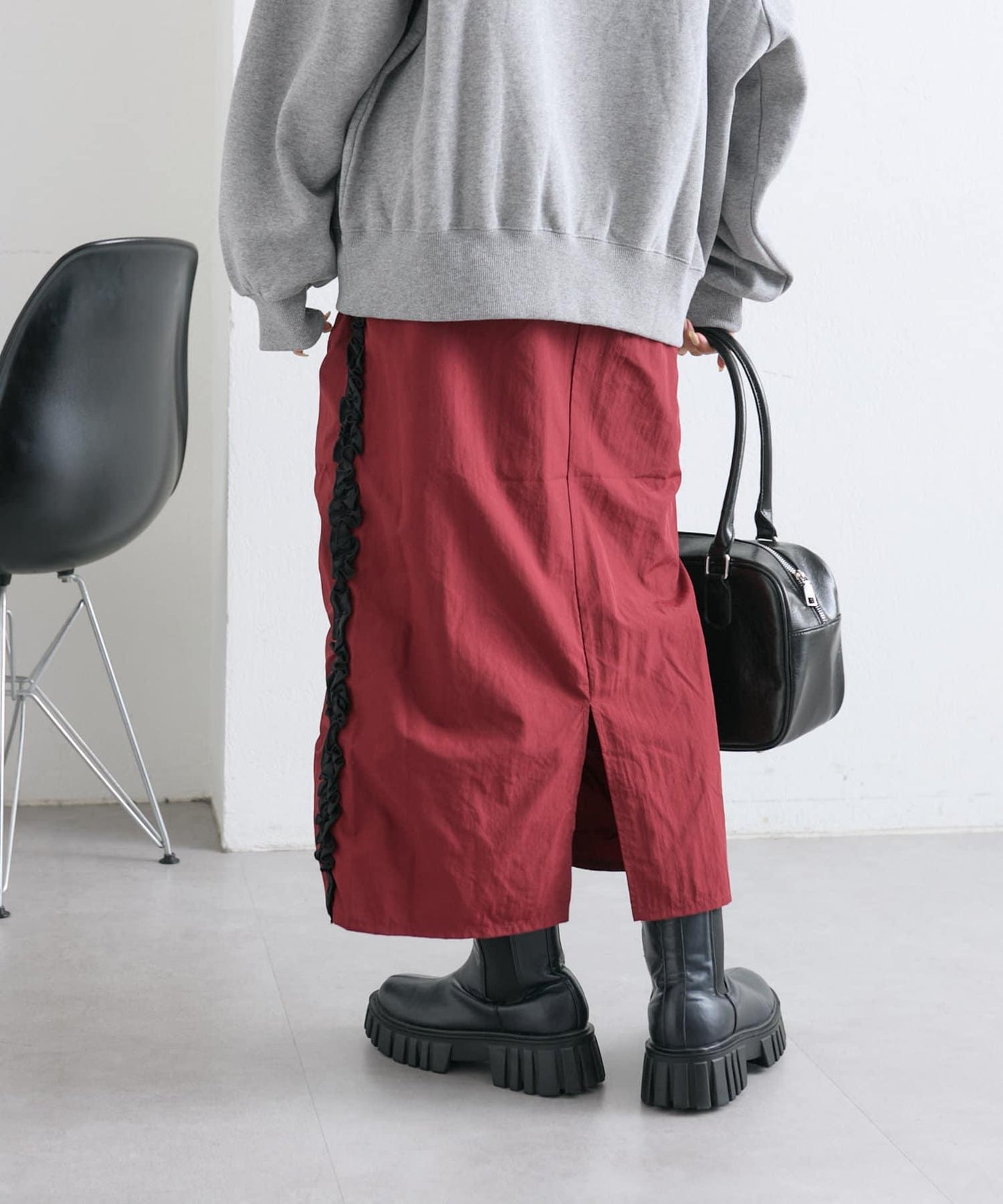 【w closet】側邊條紋荷葉邊半身裙
