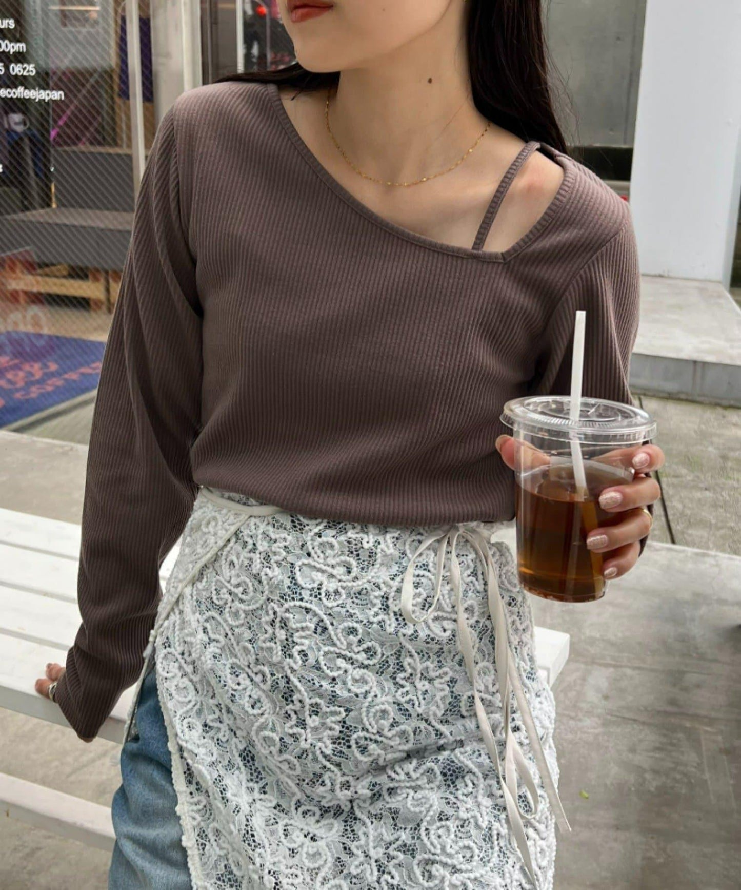 W不對稱領口羅紋長袖T恤