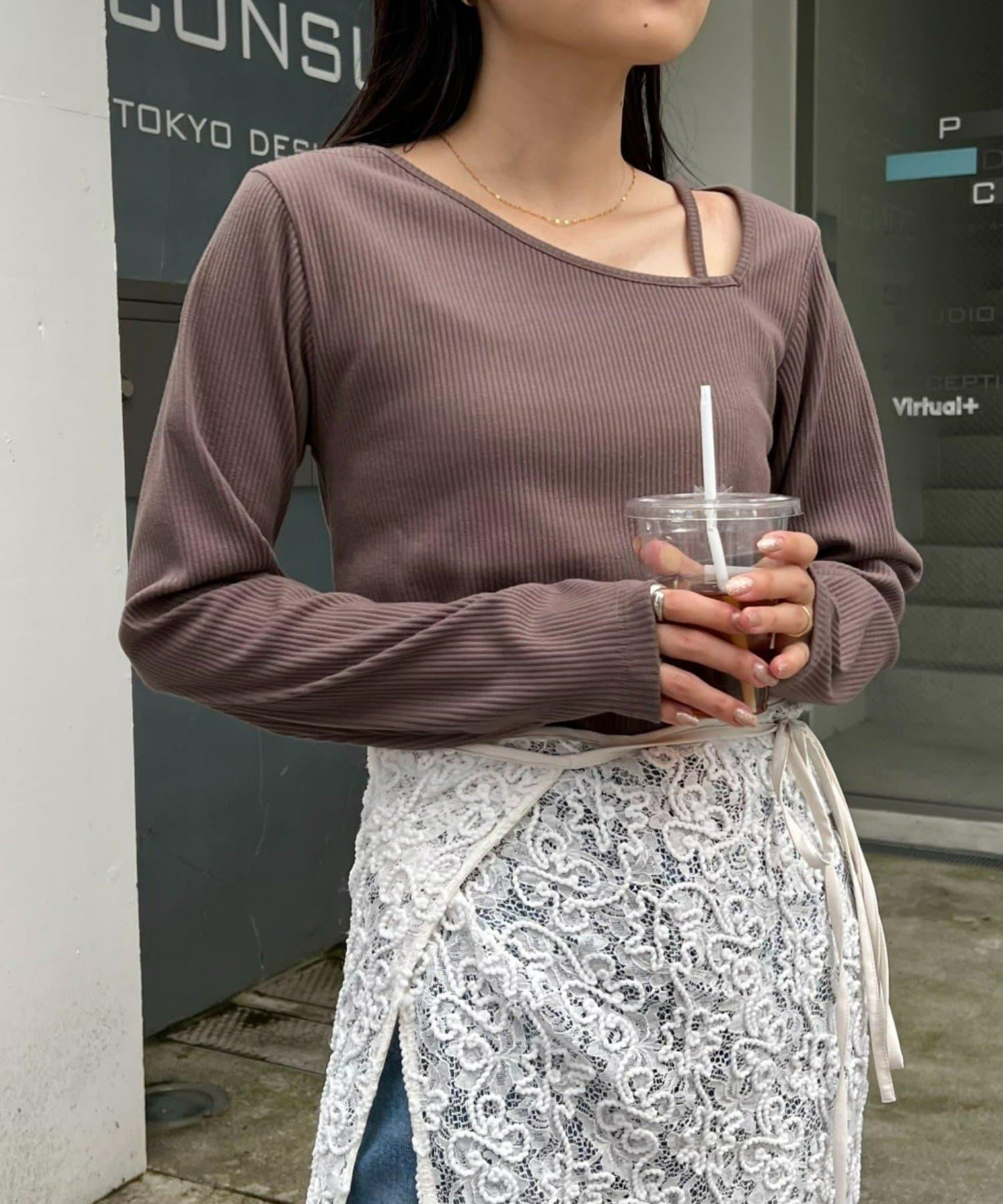 W不對稱領口羅紋長袖T恤