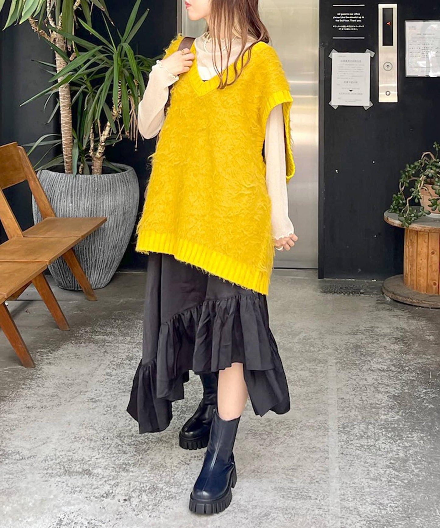 【w closet】不對稱下襬吊帶連衣裙