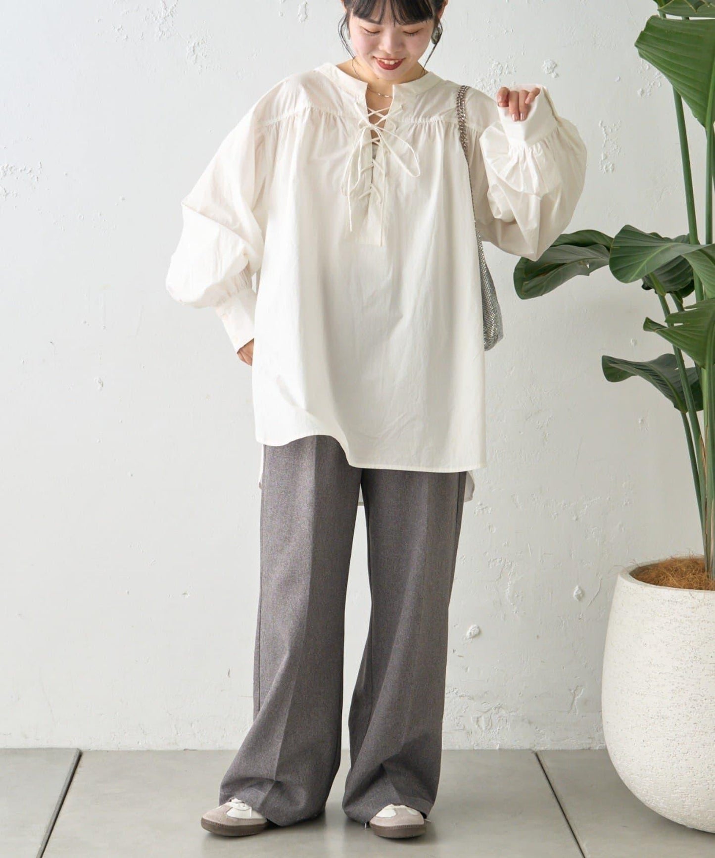 W繫帶收腰長款褶皺襯衫