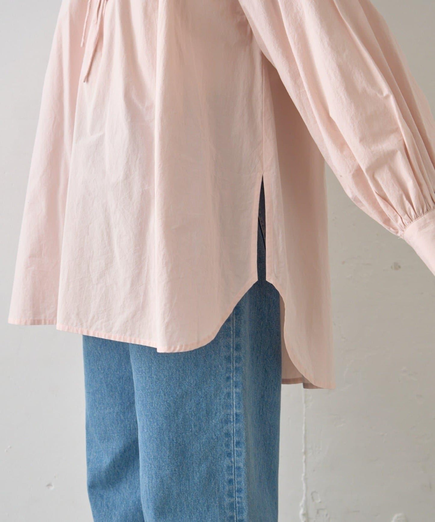 W繫帶收腰長款褶皺襯衫