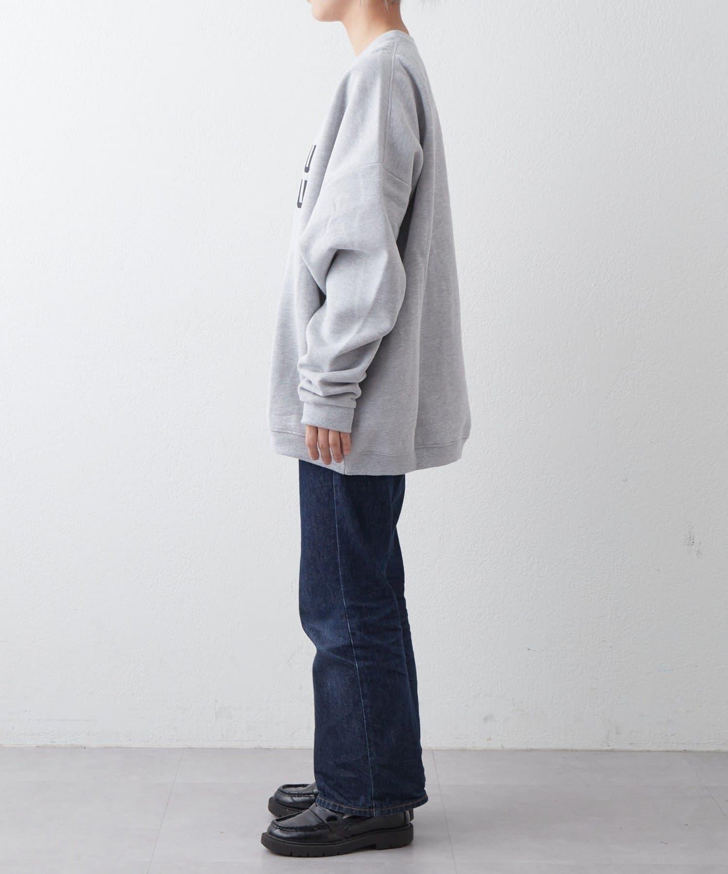 CLE'DU寬鬆版型字母印花衛衣