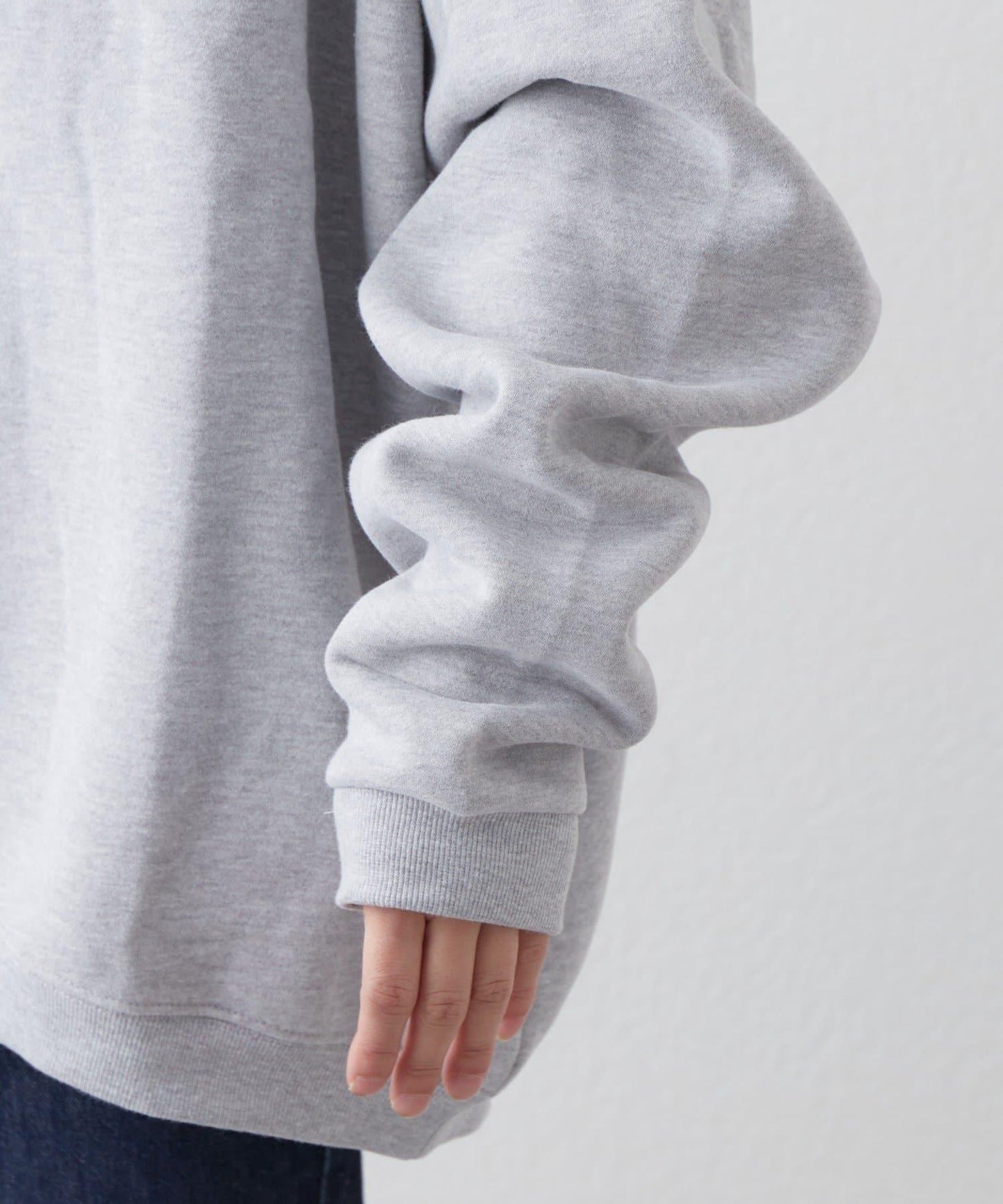 CLE'DU寬鬆版型字母印花衛衣