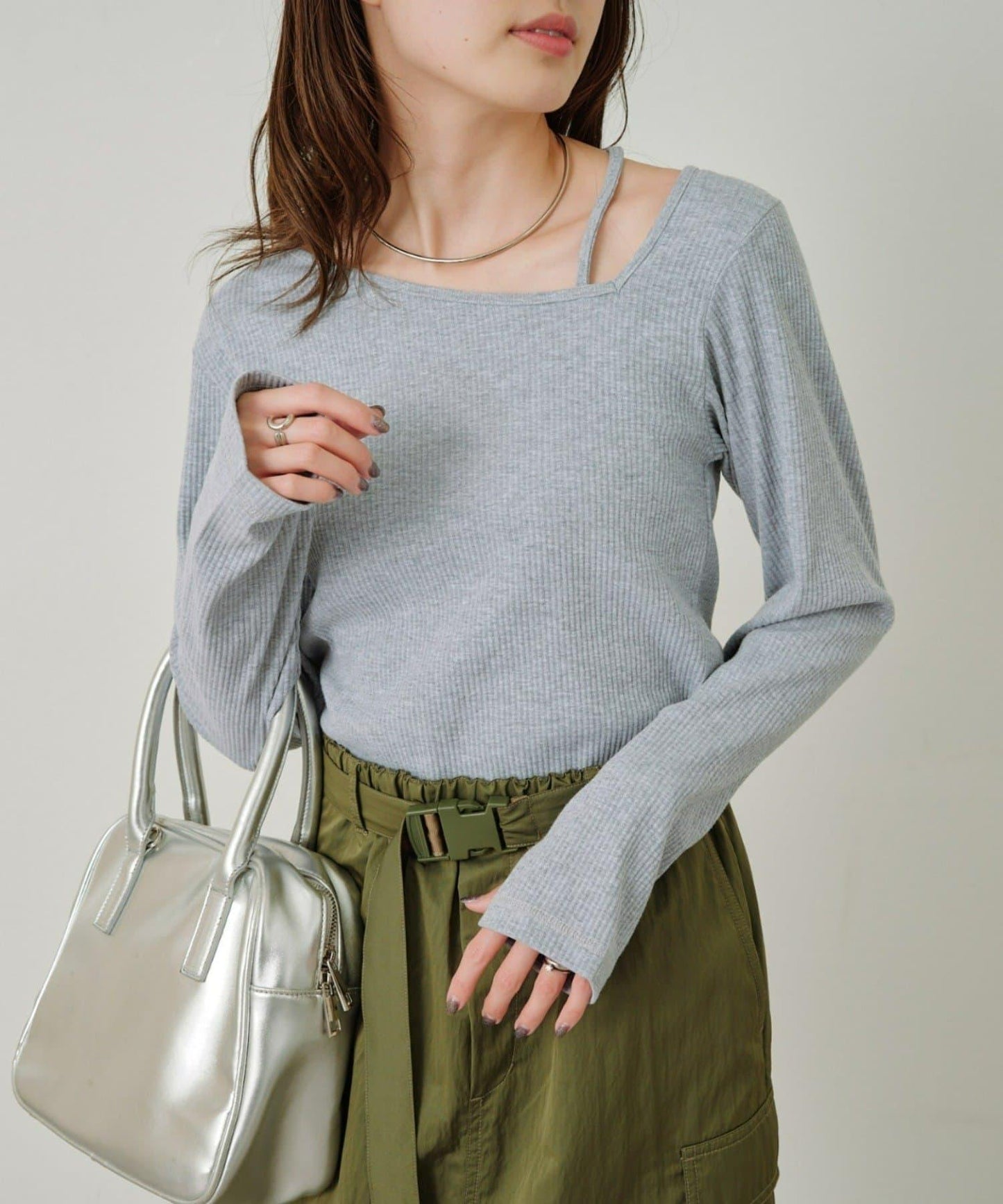 W不對稱領口羅紋長袖T恤