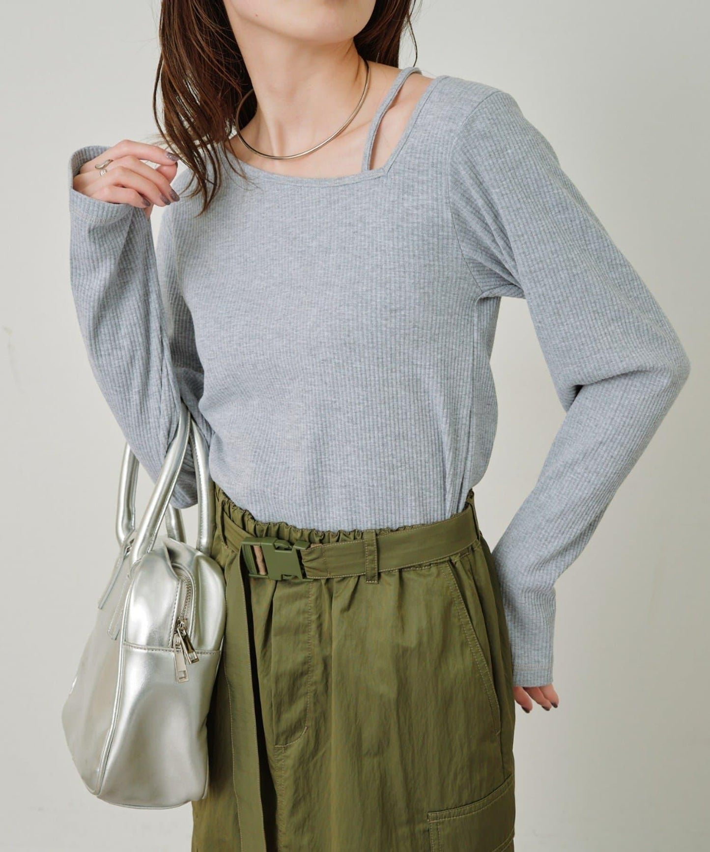 W不對稱領口羅紋長袖T恤