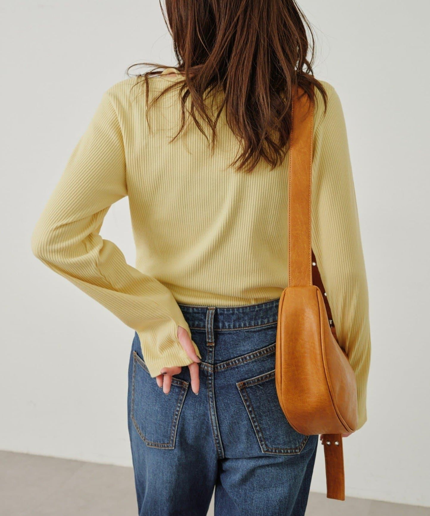 W不對稱領口羅紋長袖T恤