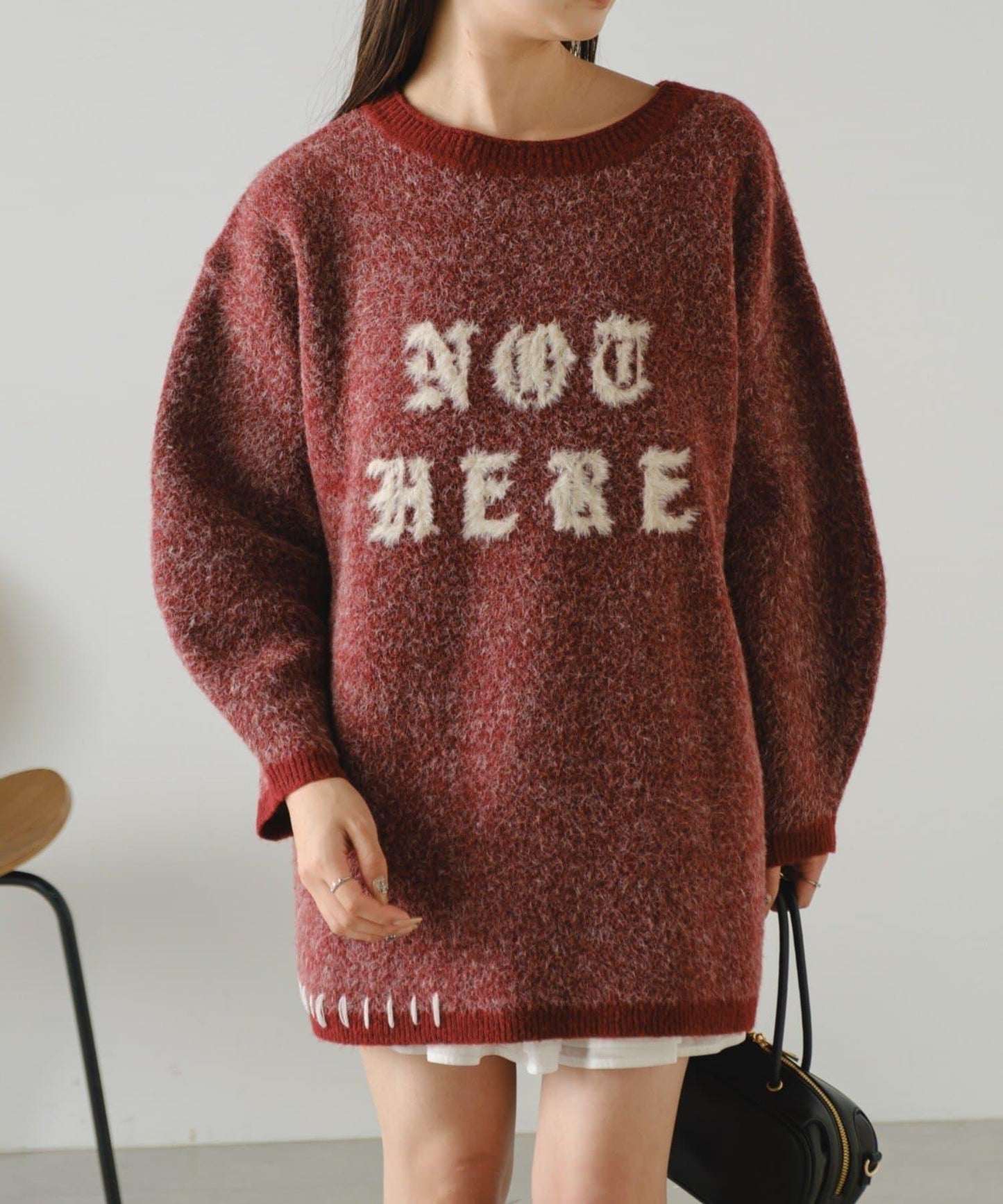 刺繡縫線字母長款上衣