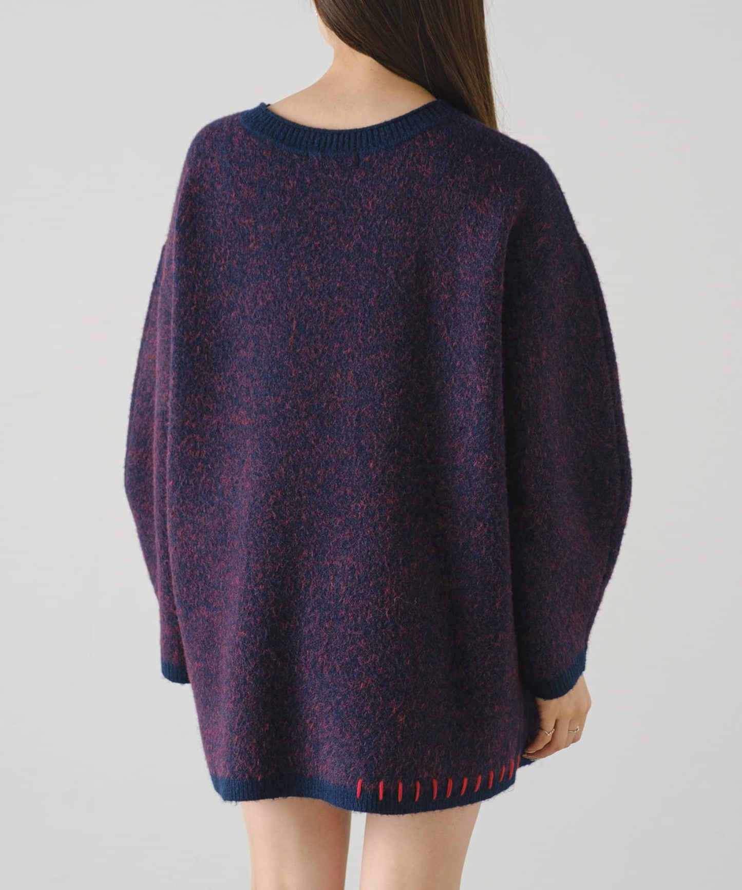 刺繡縫線字母長款上衣