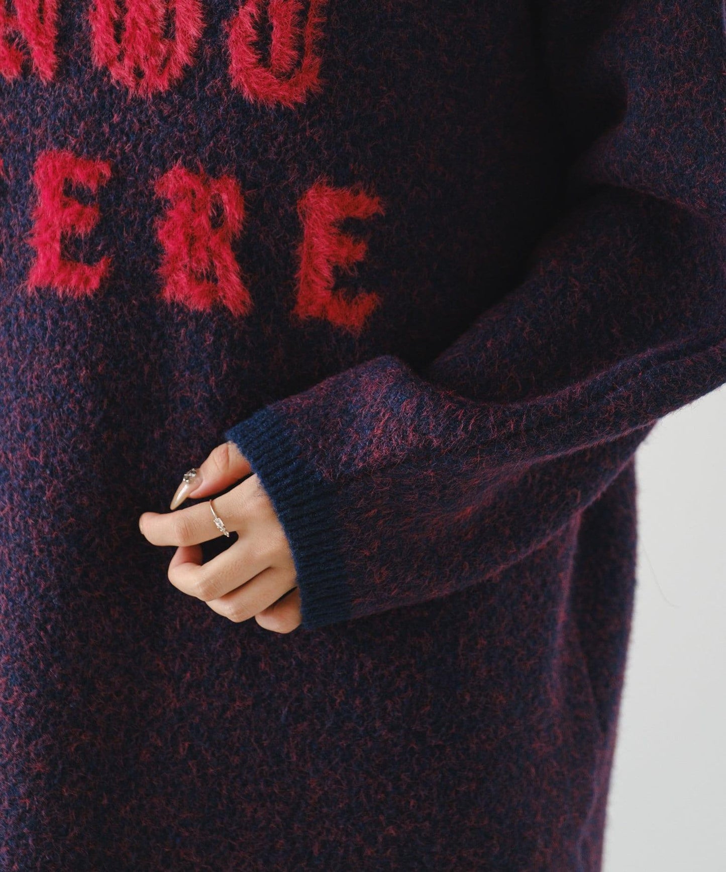 刺繡縫線字母長款上衣