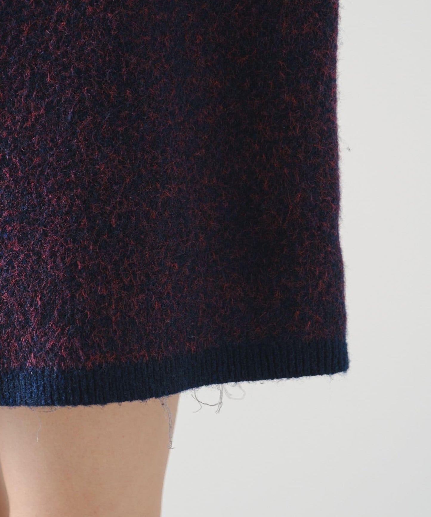 刺繡縫線字母長款上衣