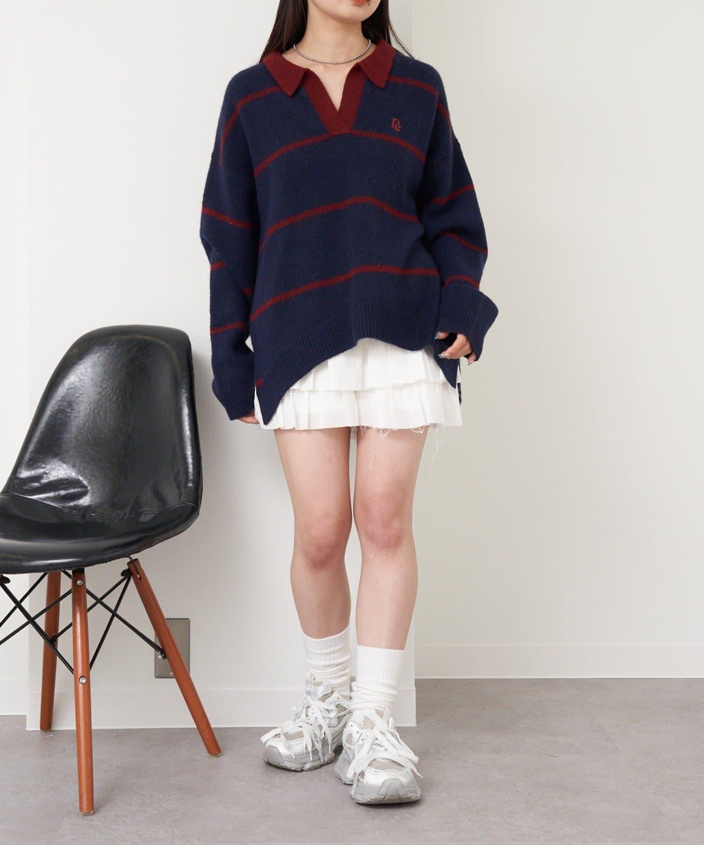 【RAY CASSIN】條紋V領POLO刺繡針織衫 / 翻領針織衫