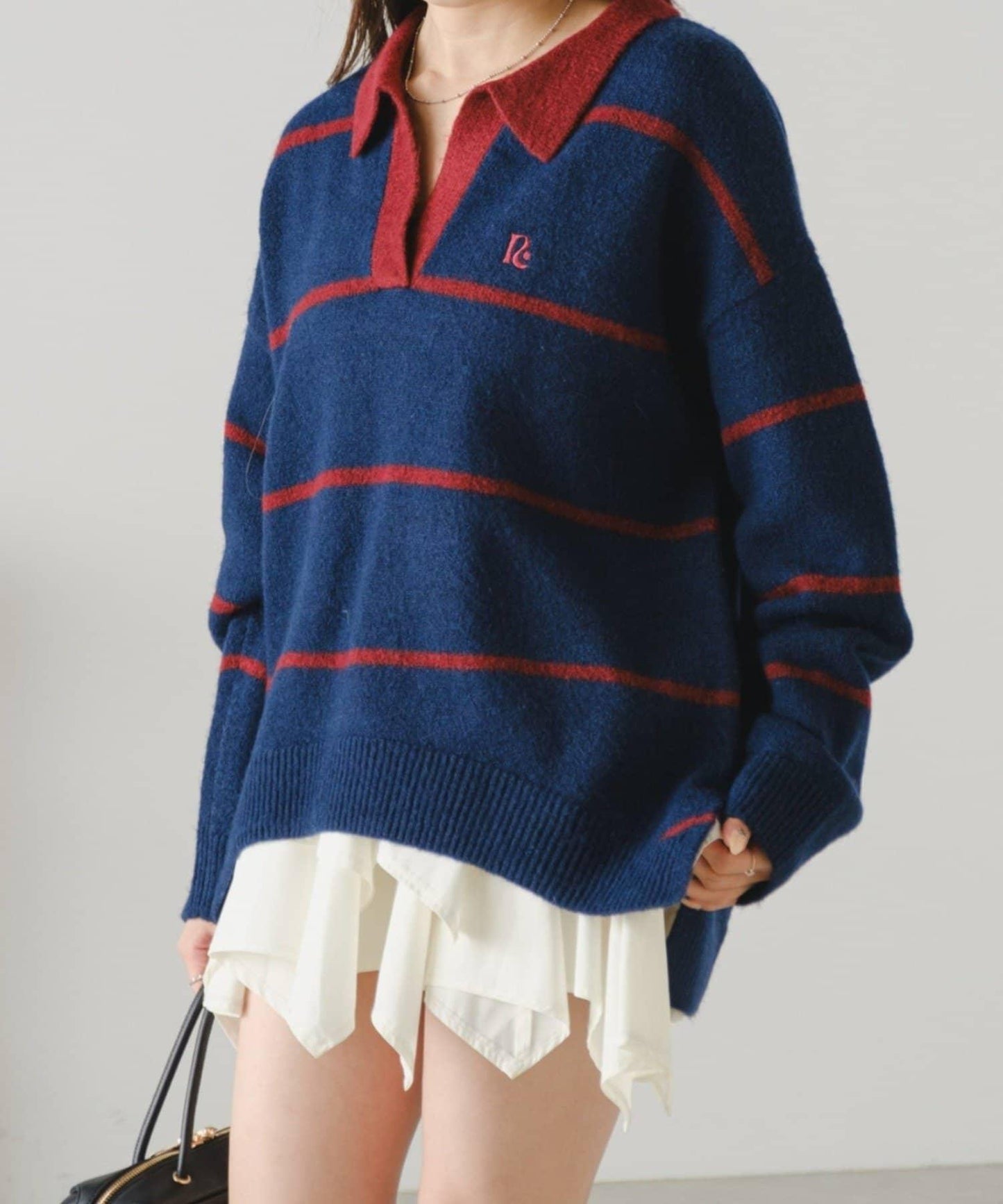 【RAY CASSIN】條紋V領POLO刺繡針織衫 / 翻領針織衫