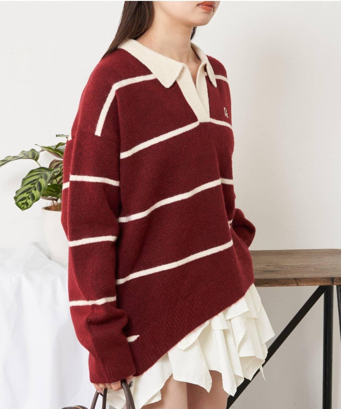 【RAY CASSIN】條紋V領POLO刺繡針織衫 / 翻領針織衫