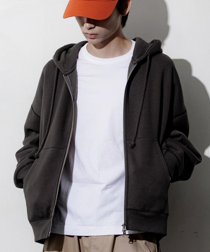 リラックスフィット ジップアップ パーカー 【限定展開】