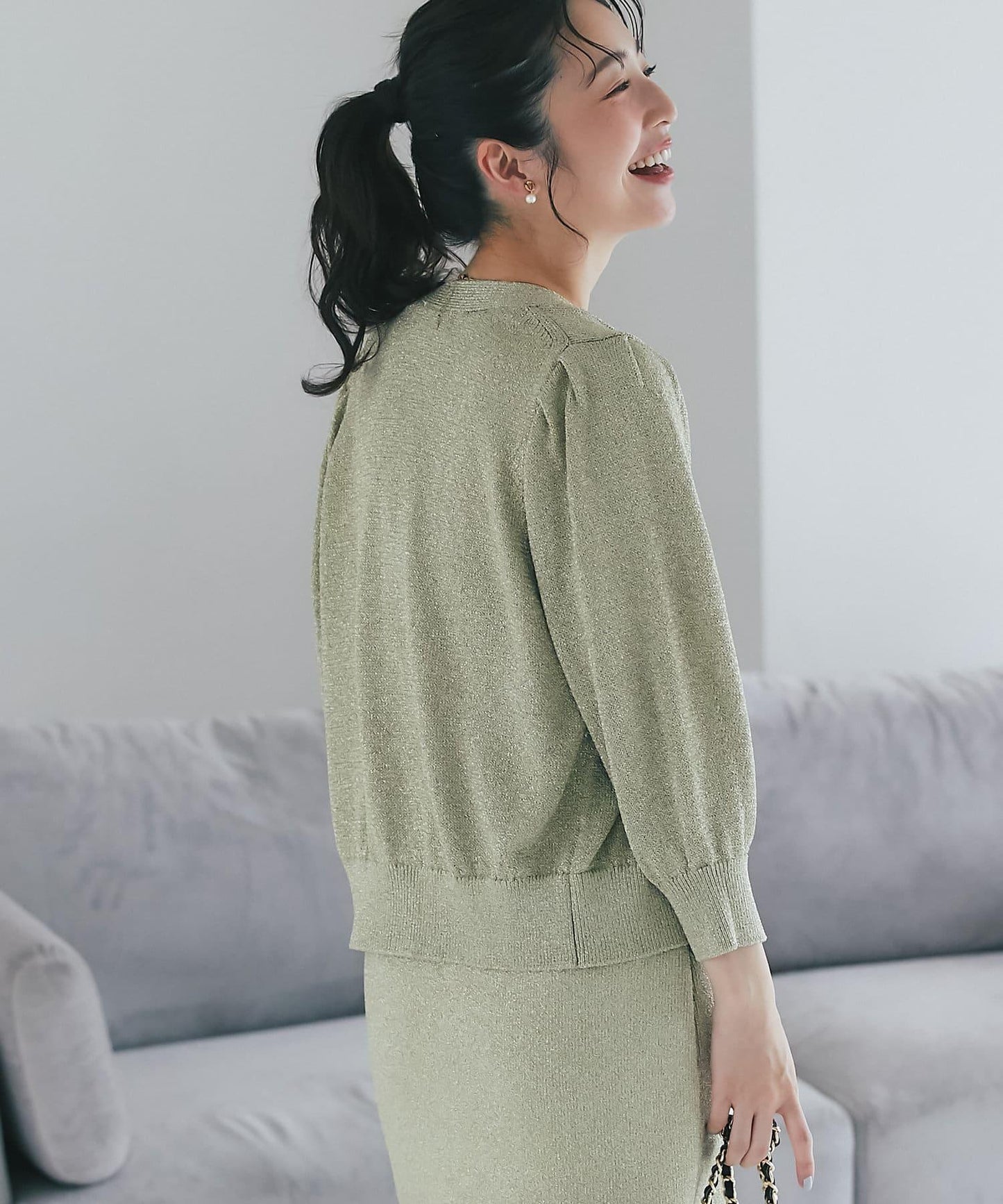 【La boutique BonBon】亮絲V領開衫
