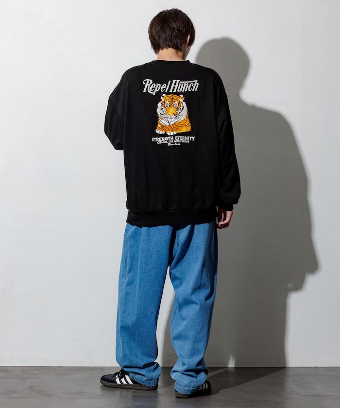 寬鬆版型設計刺繡圓領衛衣 / TIGER