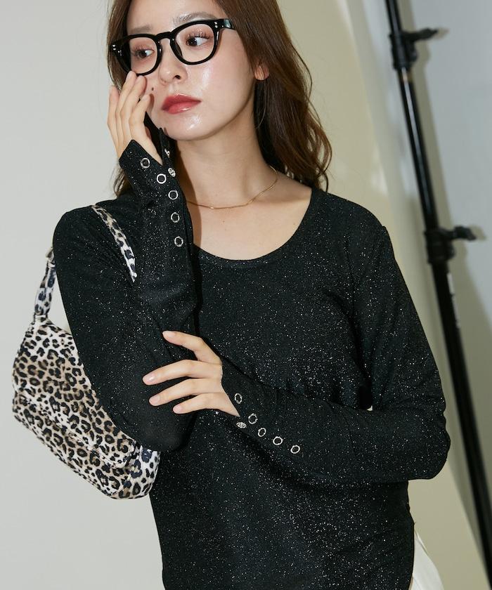 袖釦開口U領亮絲上衣