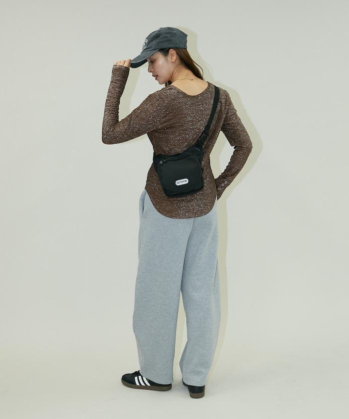 袖釦開口U領亮絲上衣