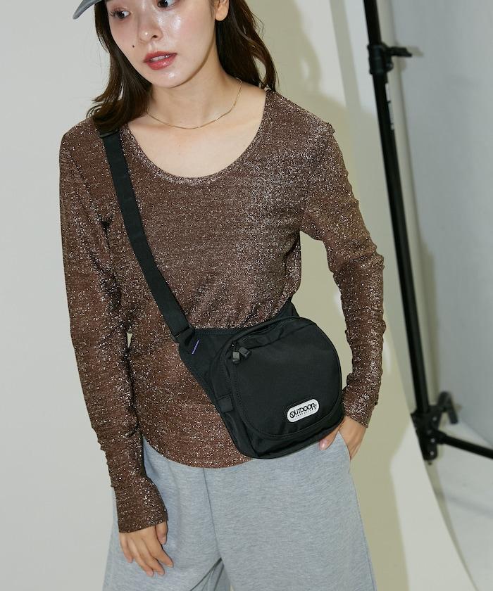 袖釦開口U領亮絲上衣