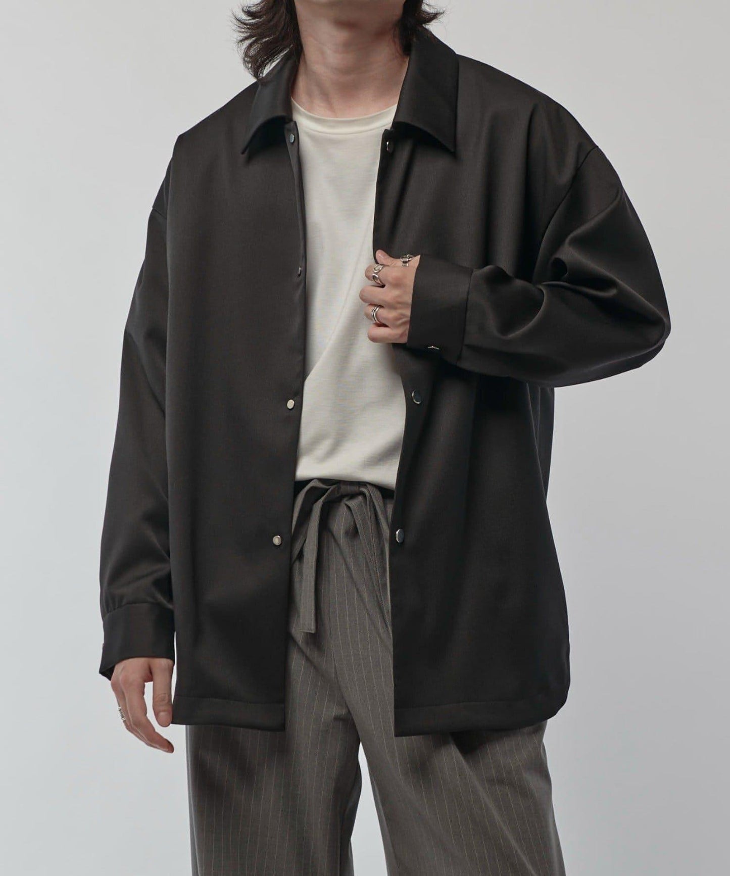 波點襯衫外套