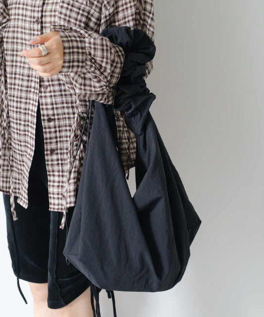 【A4尺寸】B褶皺尼龍手提包