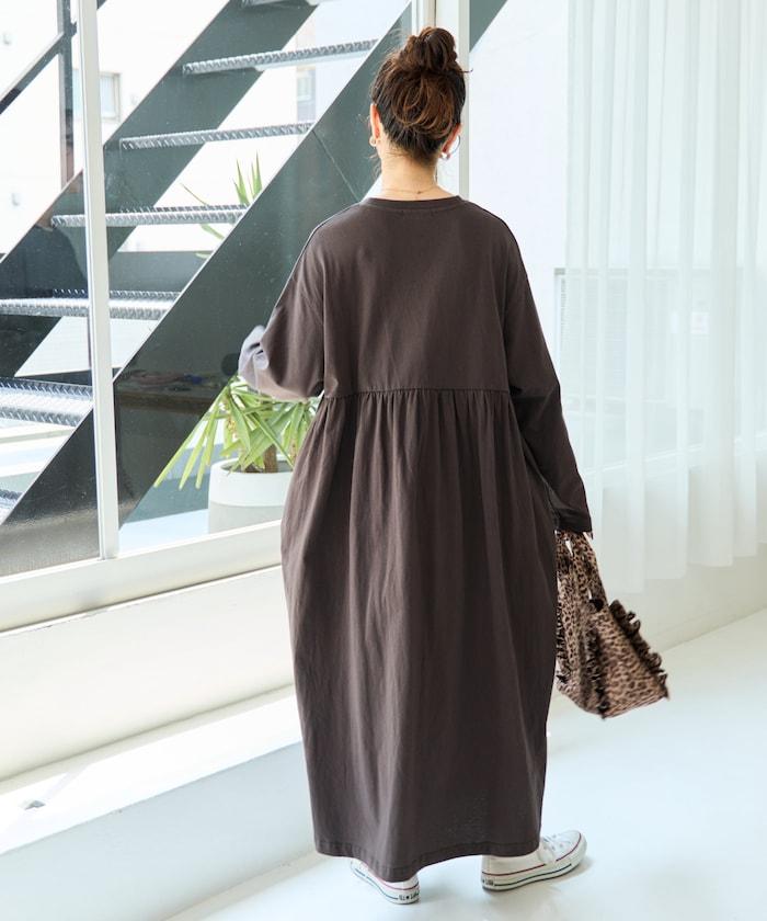 高腰褶皺拼接連衣裙