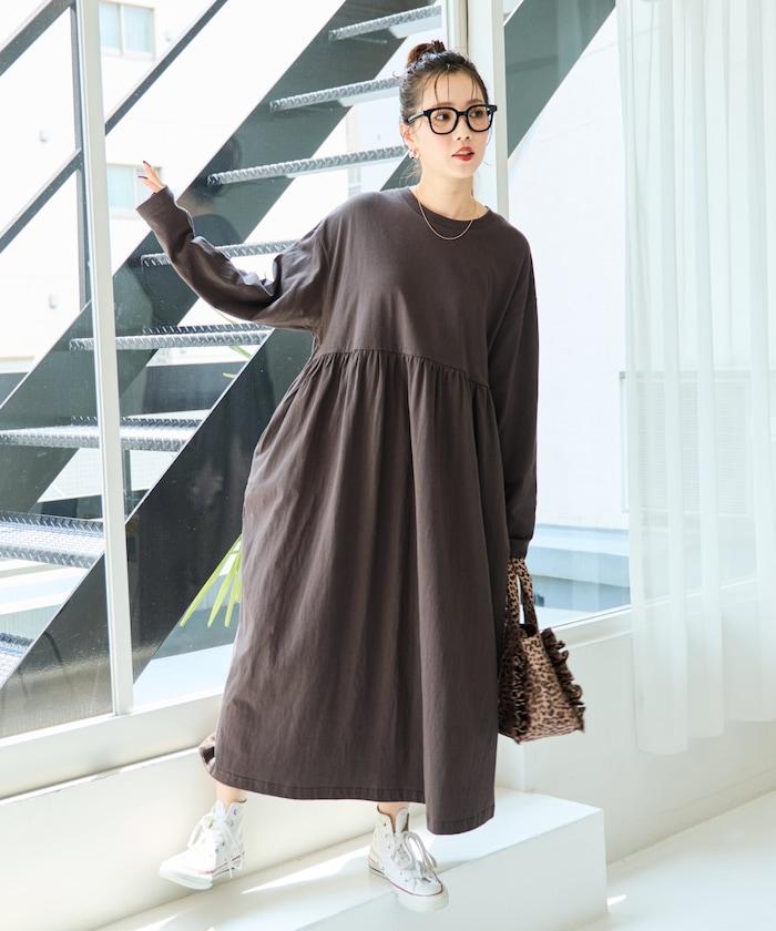 高腰褶皺拼接連衣裙