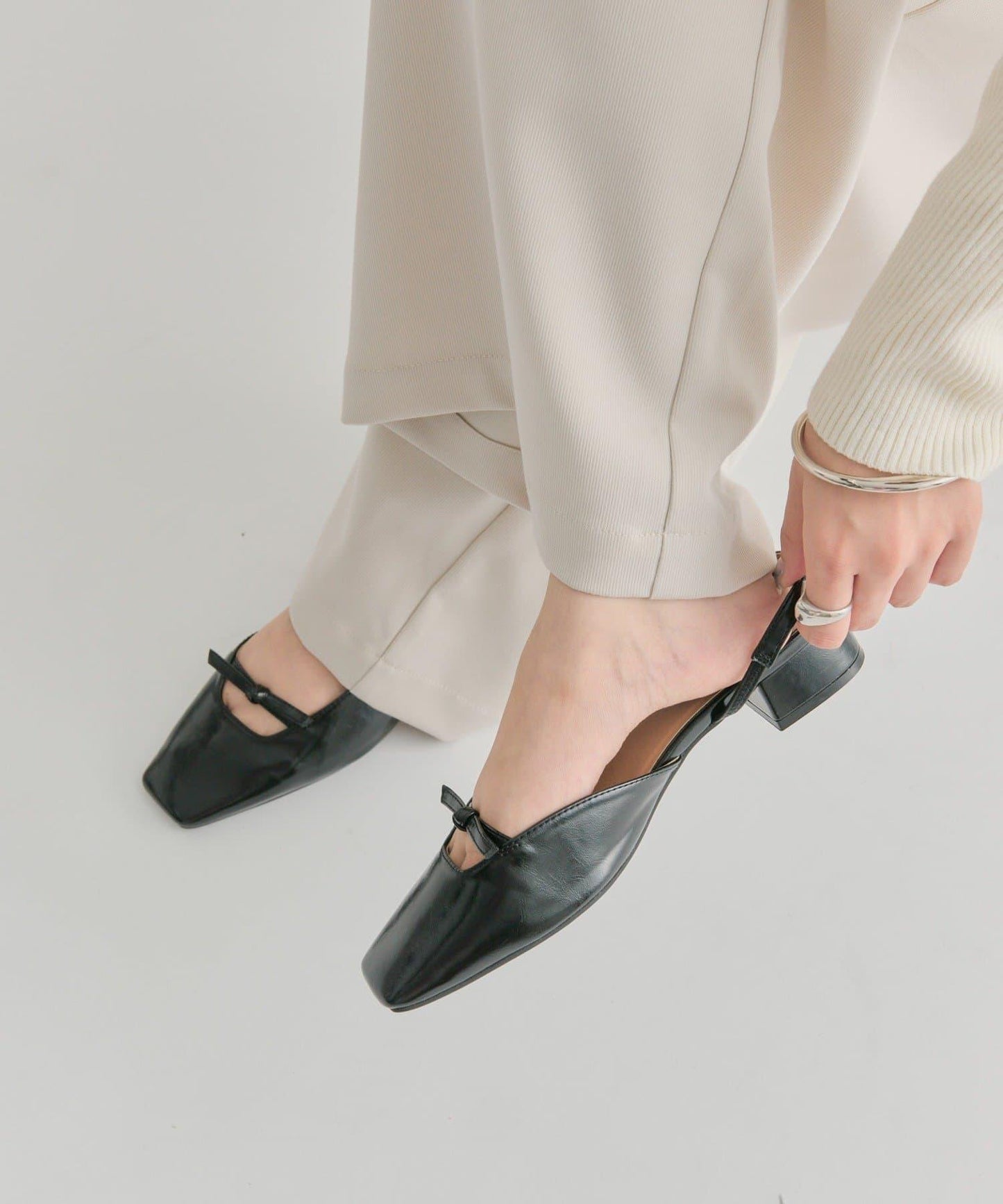 方頭蝴蝶結女式高跟鞋