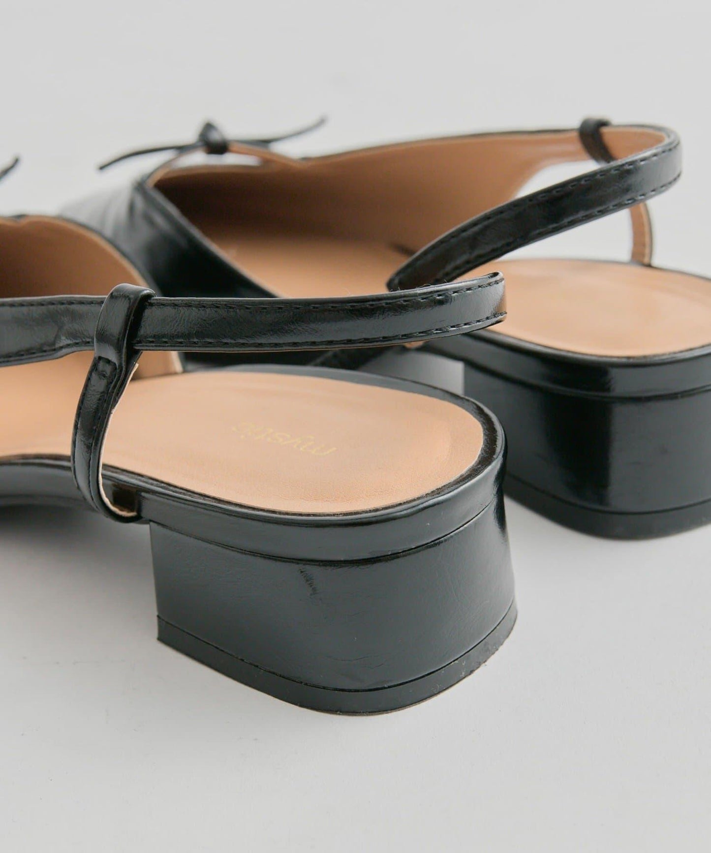 方頭蝴蝶結女式高跟鞋