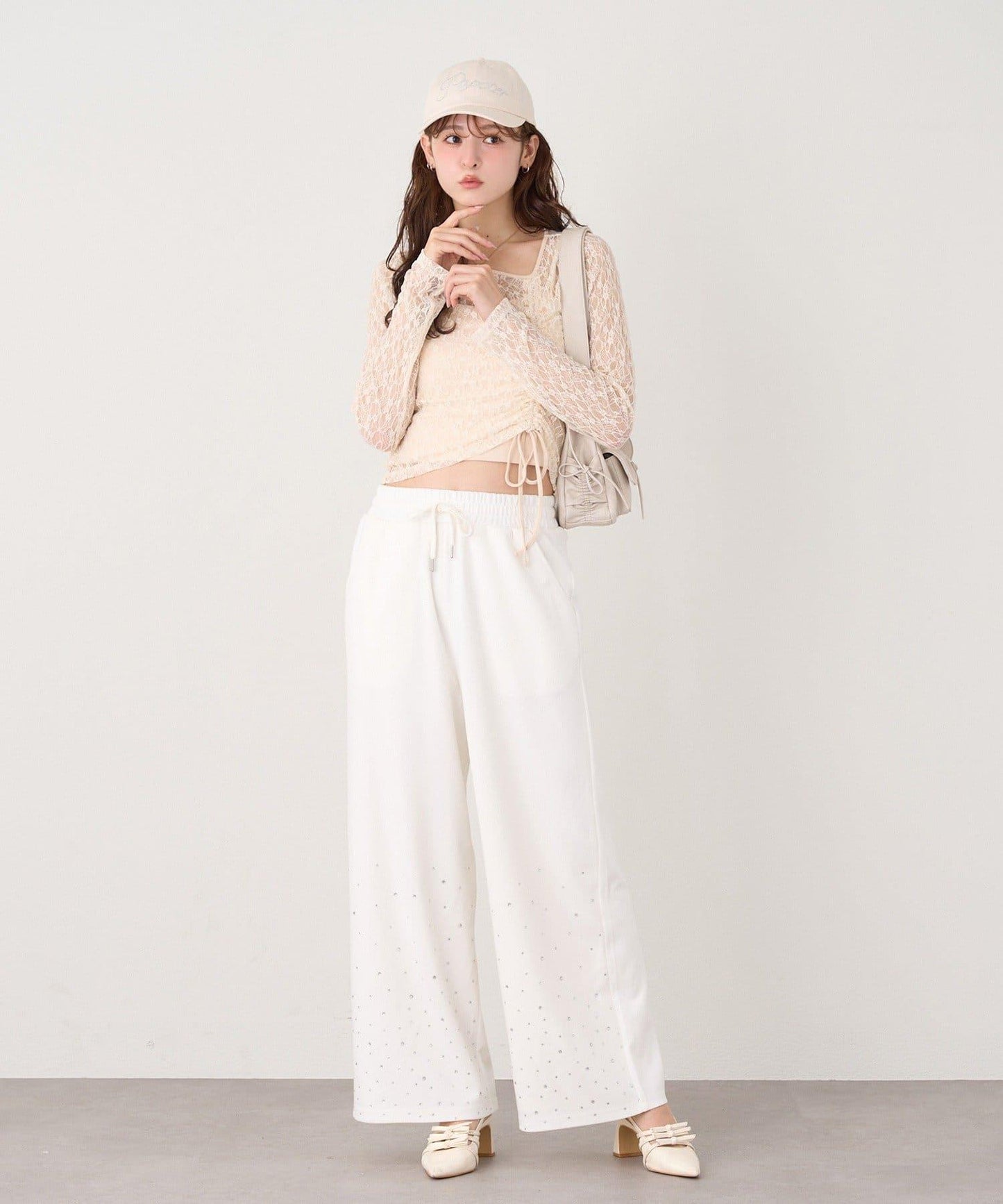 下襬珠飾剪裁褲