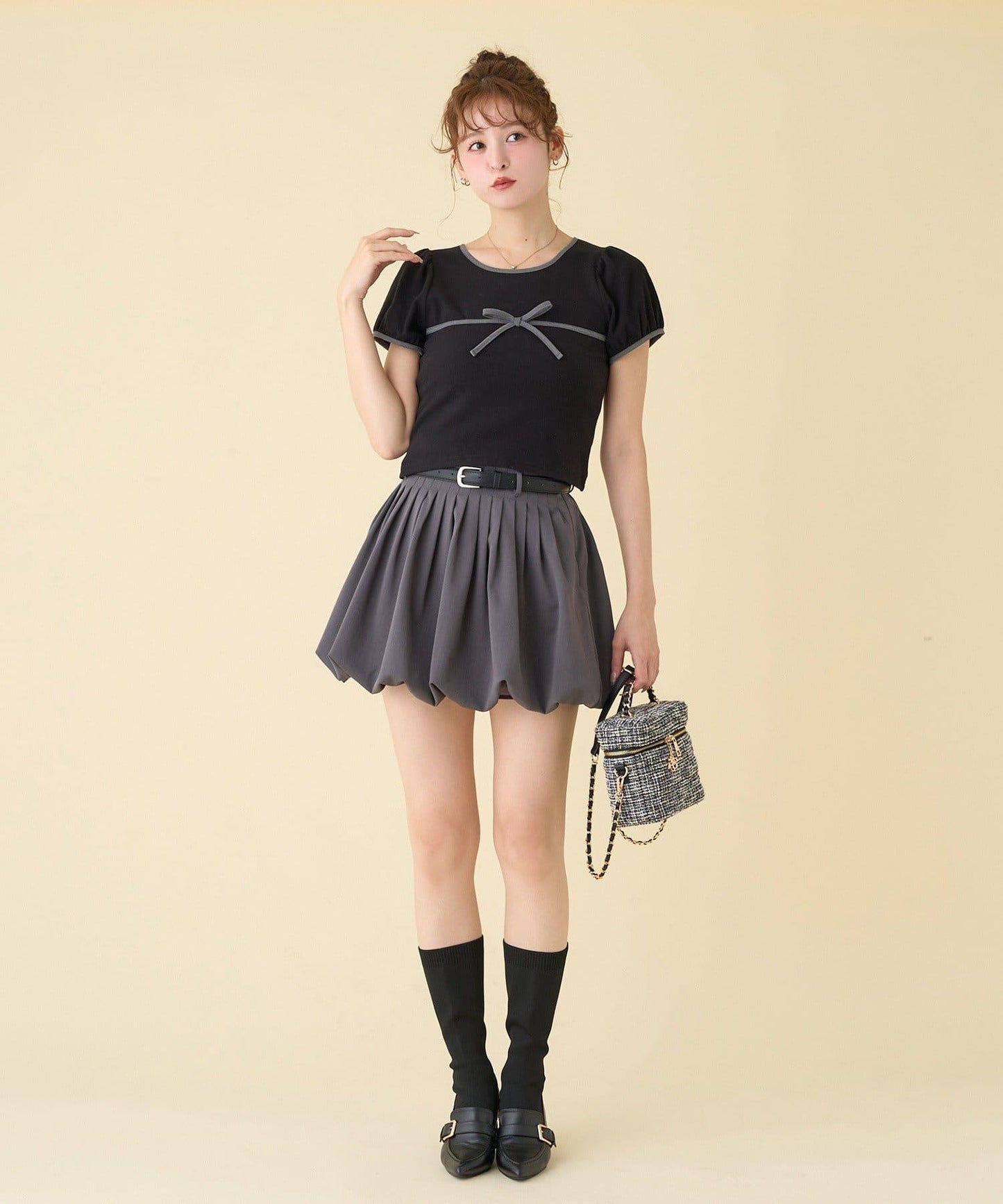 帶腰帶百褶泡泡迷你裙