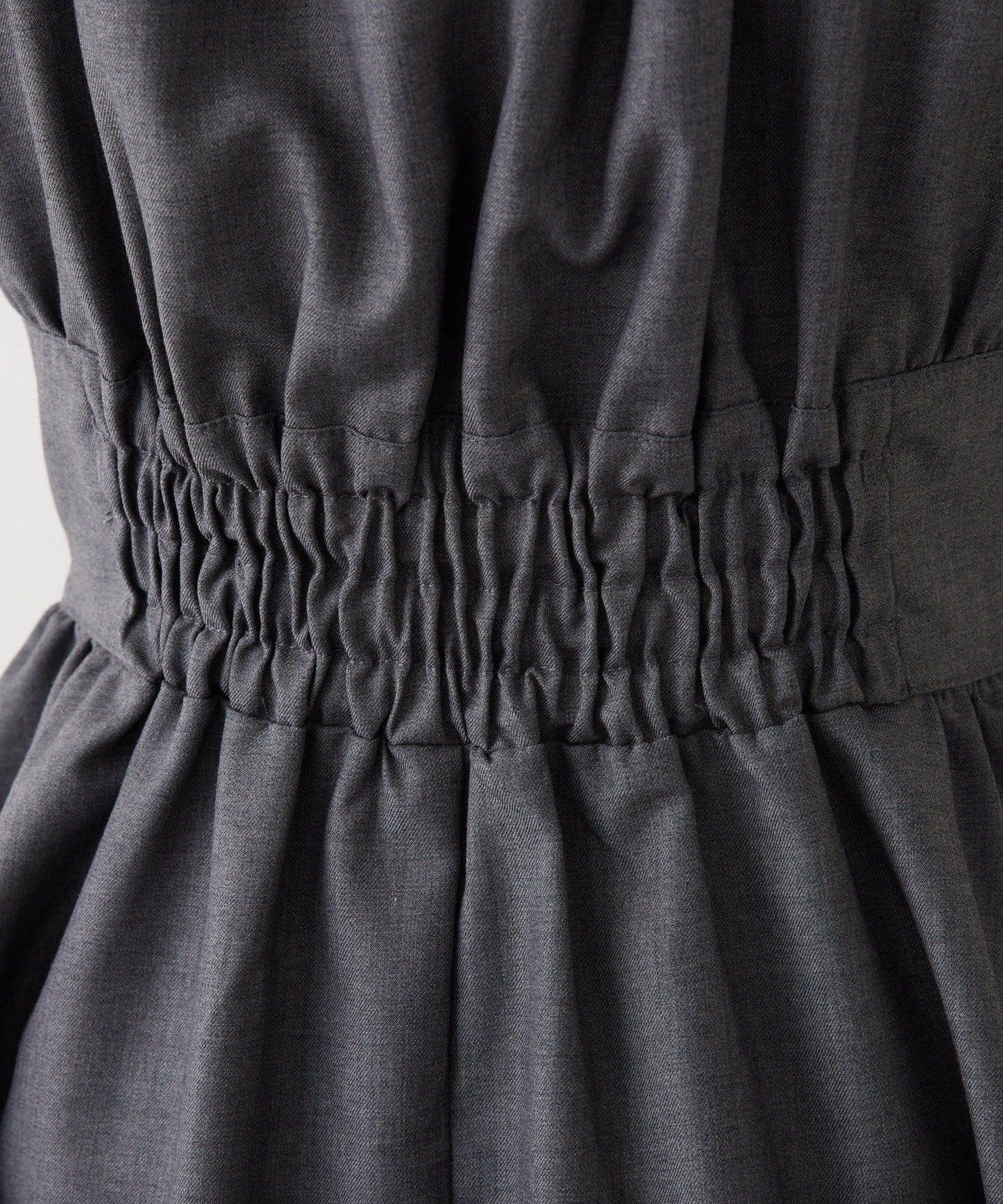 泡泡袖迷你連衣裙