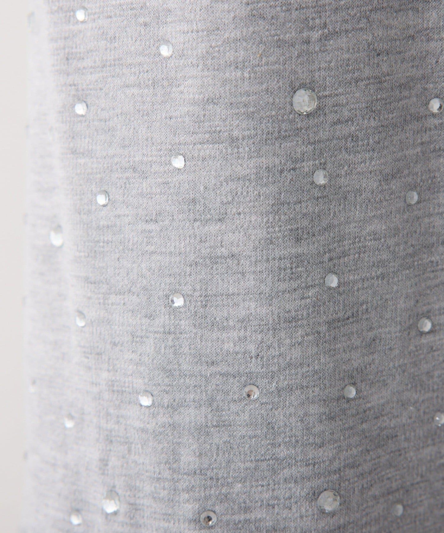 下襬珠飾剪裁褲