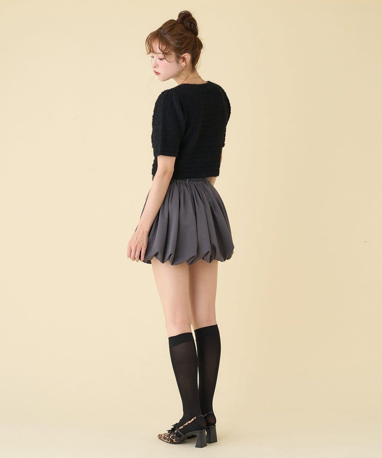 帶腰帶百褶泡泡迷你裙