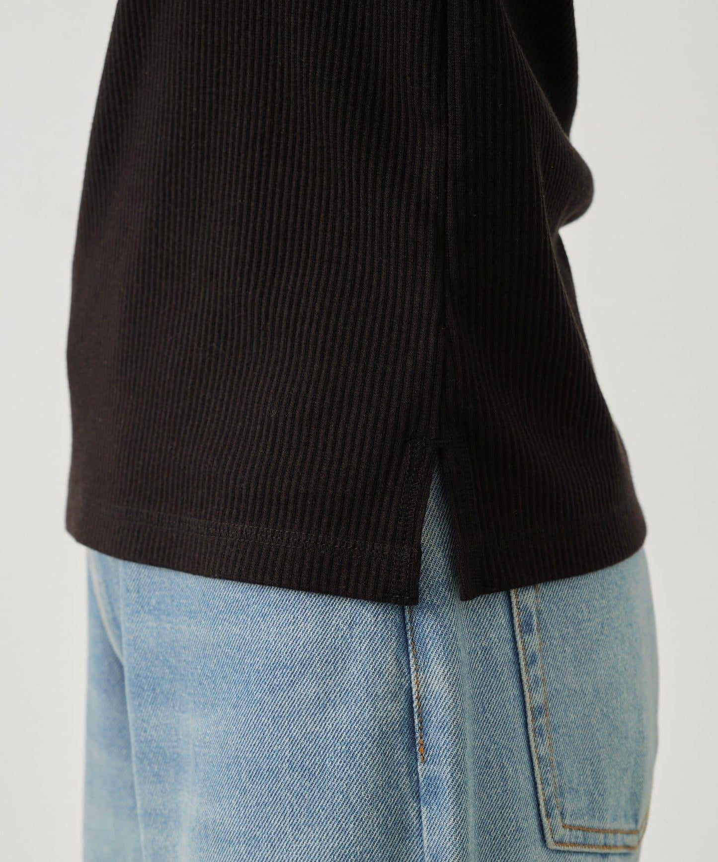 W不對稱領口羅紋長袖T恤