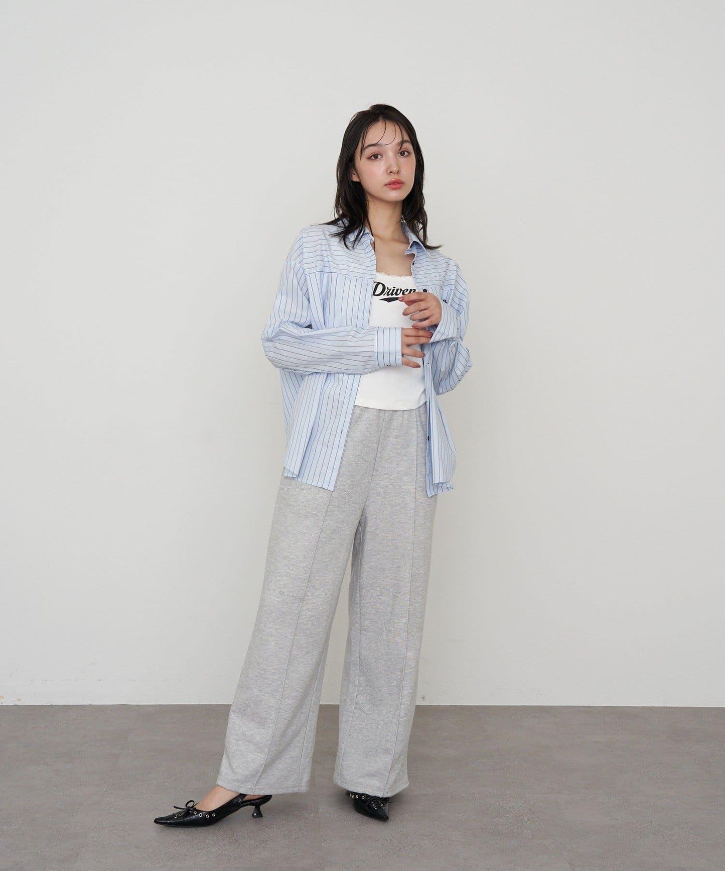 【RAY CASSIN】胸部刺繡寬鬆襯衫