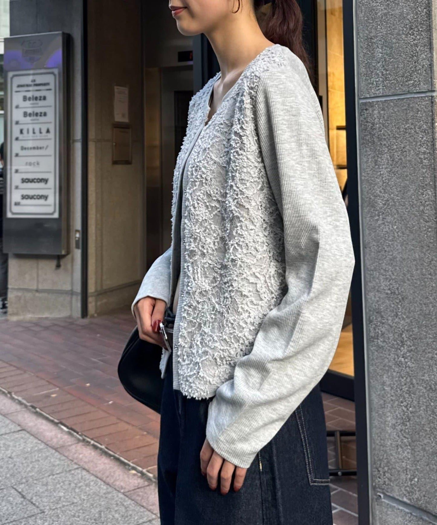 蕾絲拼接羅紋按扣開衫
