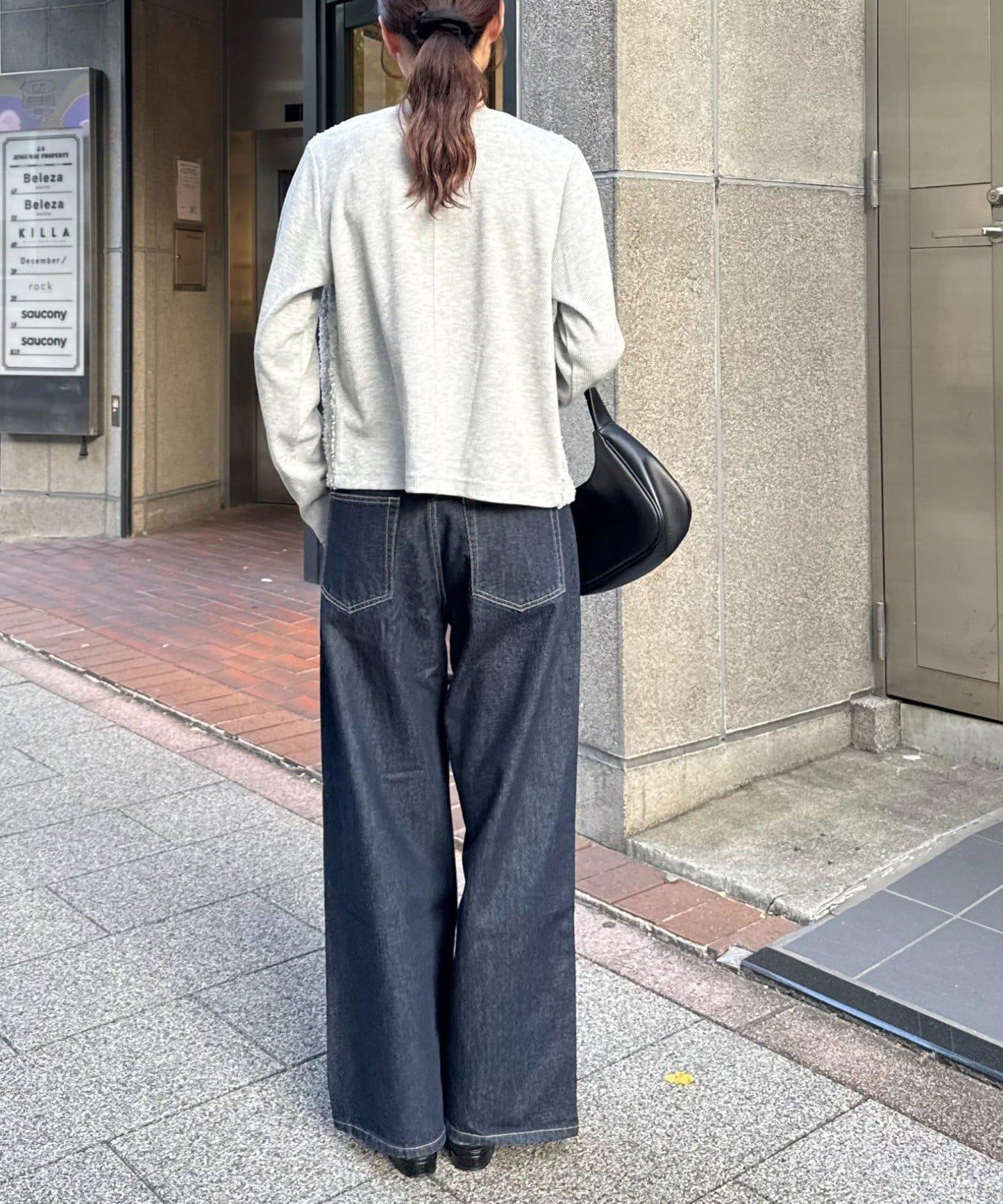 蕾絲拼接羅紋按扣開衫