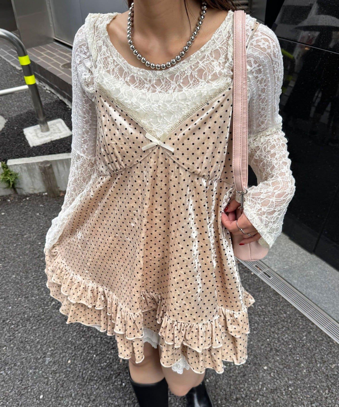 拼色圖案天鵝絨吊帶背心連衣裙〈波點/花卉〉
